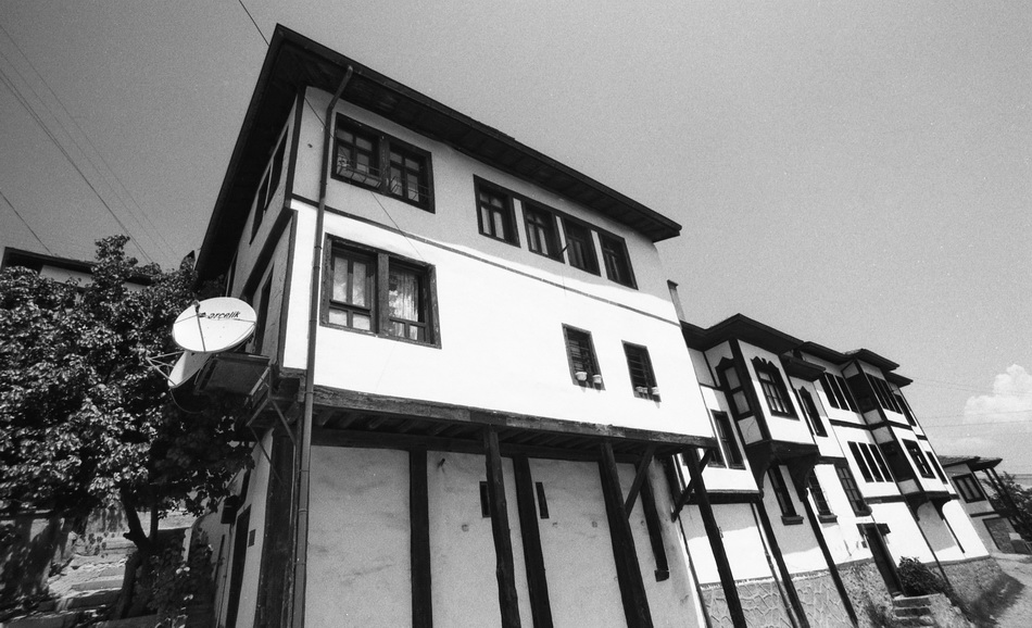 Beypazarı houses, streets and daily life, 2007 — photograph 1