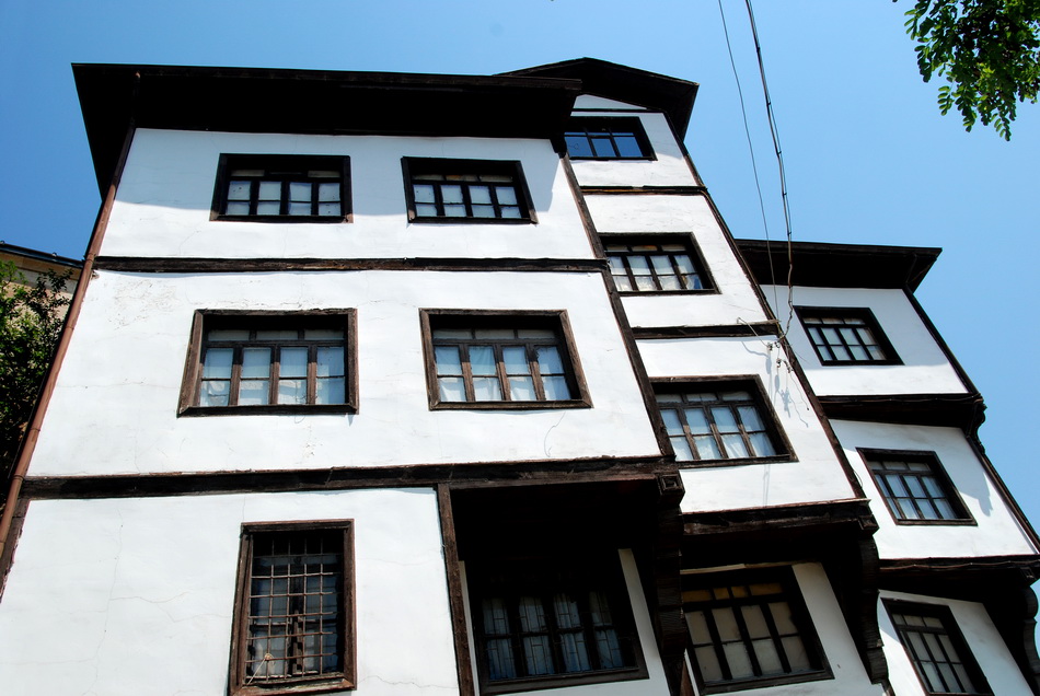 Beypazarı houses, streets and daily life, 2007 — photograph 14