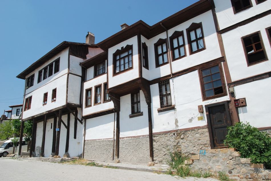 Beypazarı houses, streets and daily life, 2007 — photograph 20