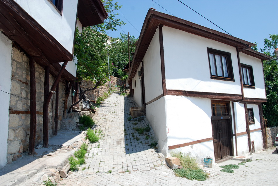 Beypazarı houses, streets and daily life, 2007 — photograph 25