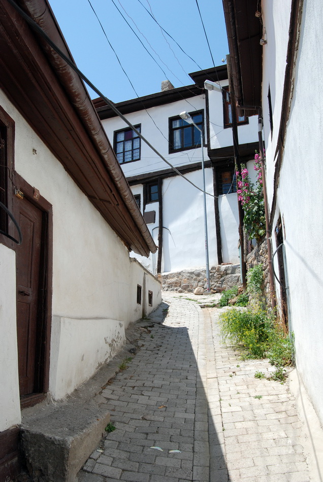 Beypazarı houses, streets and daily life, 2007 — photograph 35