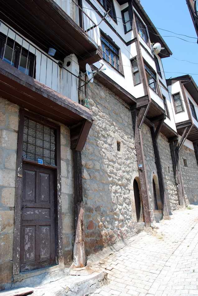 Beypazarı houses, streets and daily life, 2007 — photograph 39