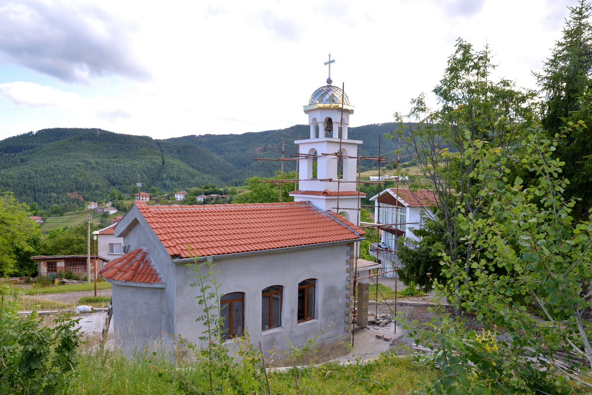 Village Life | Zagrazhden, Bulgaria photograph 4