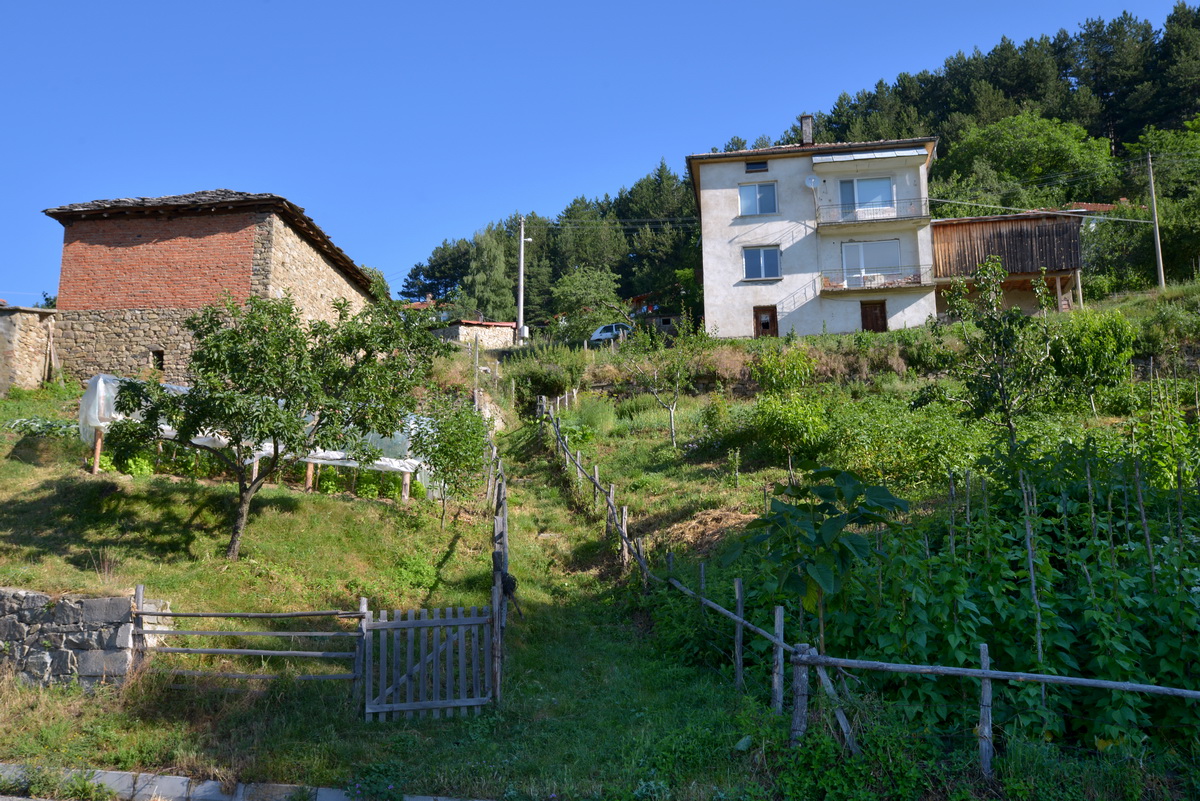 Village Life | Zagrazhden, Bulgaria photograph 8
