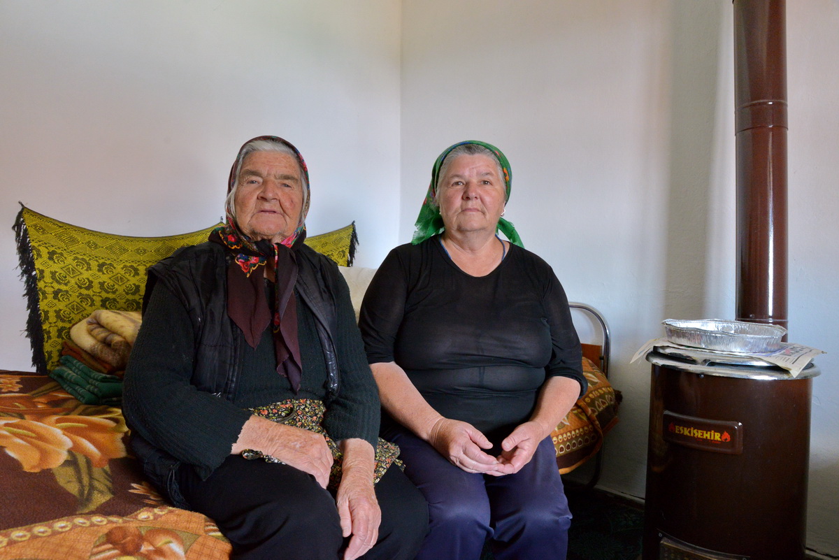 Village Life | Zagrazhden, Bulgaria photograph 9
