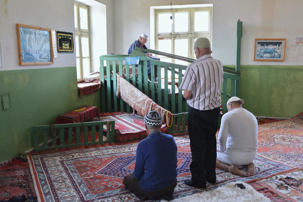 Village Life | Zagrazhden, Bulgaria photograph 14