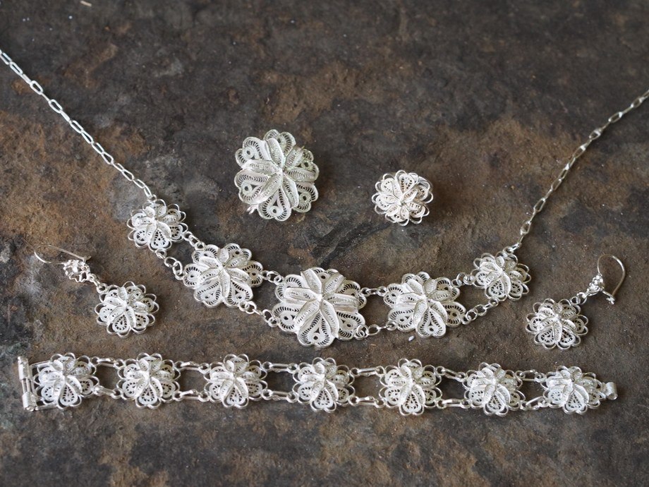 Traditional Silver Filigree — photograph 24