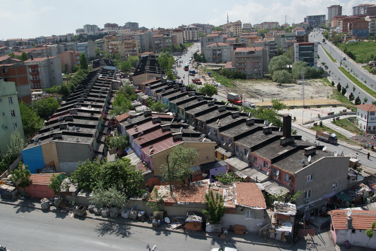 Aydın Çetinbostanoğlu — Roma documentary photograph 1