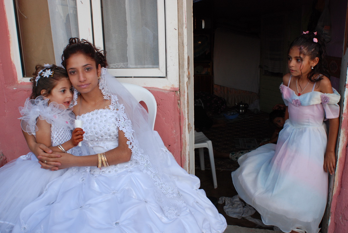 Aydın Çetinbostanoğlu — Roma documentary photograph 4