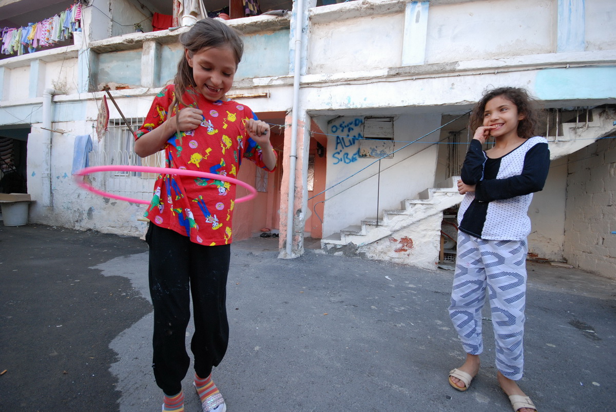 Aydın Çetinbostanoğlu — Roma documentary photograph 6