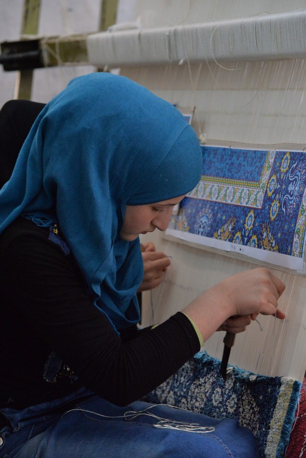 Midyat carpet weaving, 2015 — photograph 3
