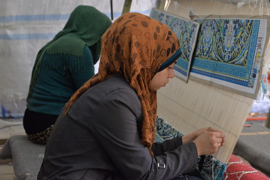 Midyat carpet weaving, 2015 — photograph 5