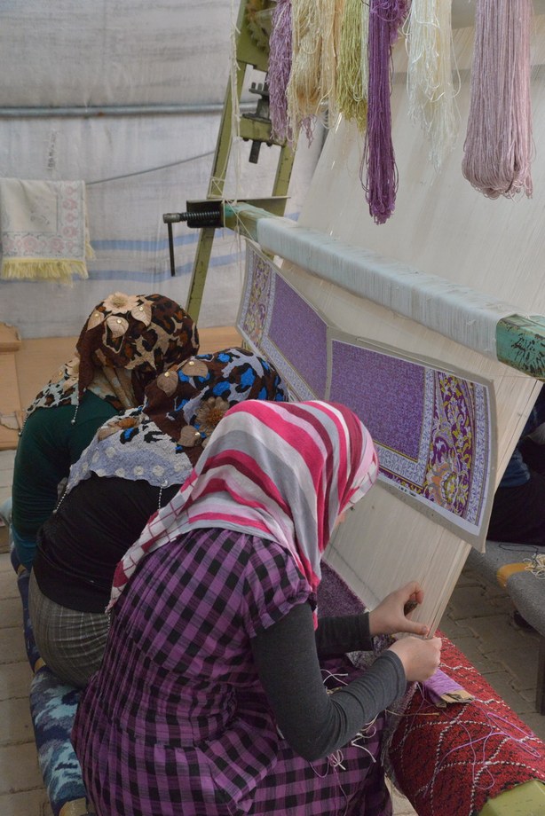 Midyat carpet weaving, 2015 — photograph 8