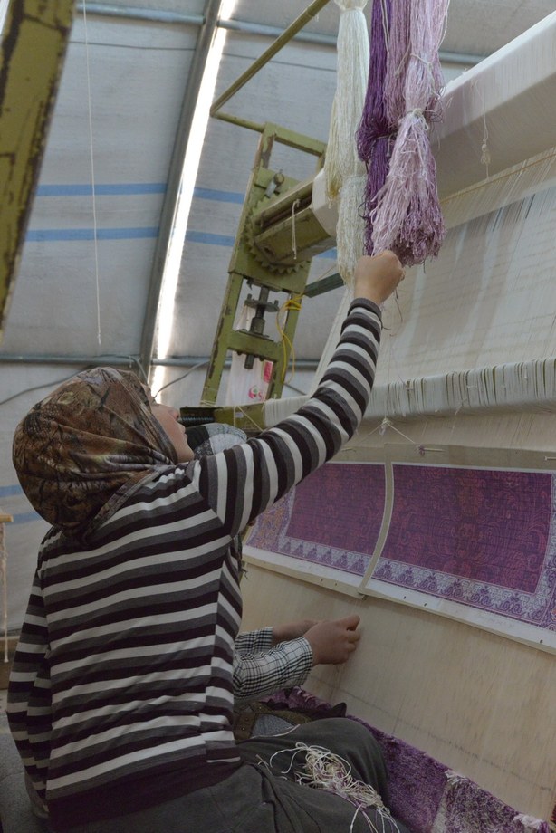 Midyat carpet weaving, 2015 — photograph 9