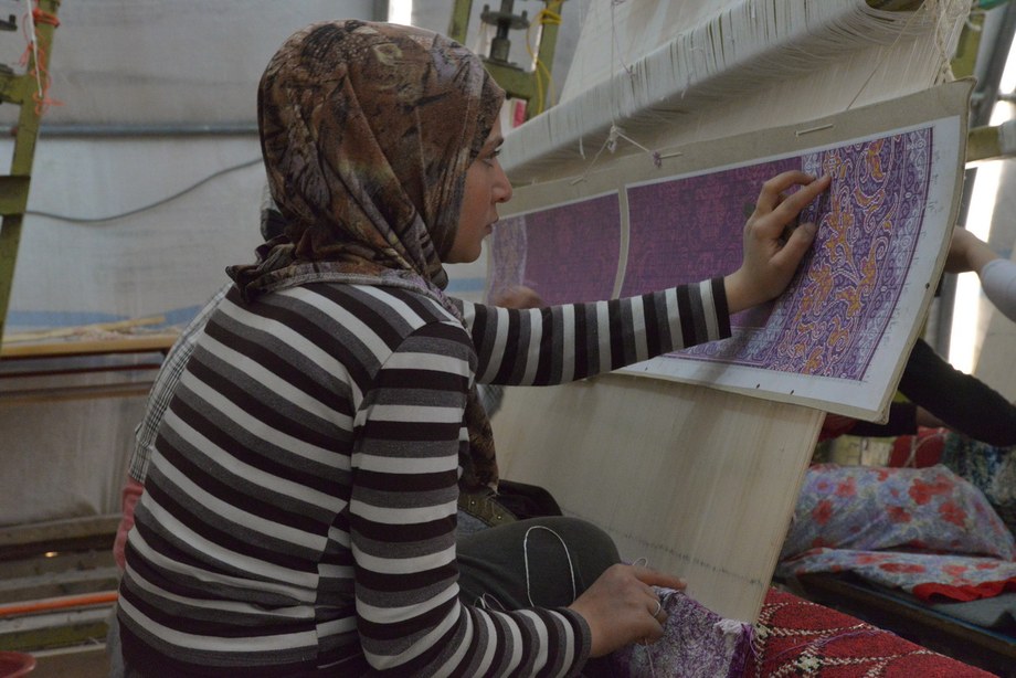 Midyat carpet weaving, 2015 — photograph 10