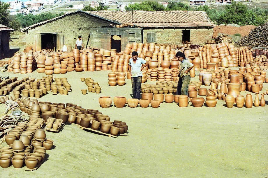 Traditional Pottery — photograph 1