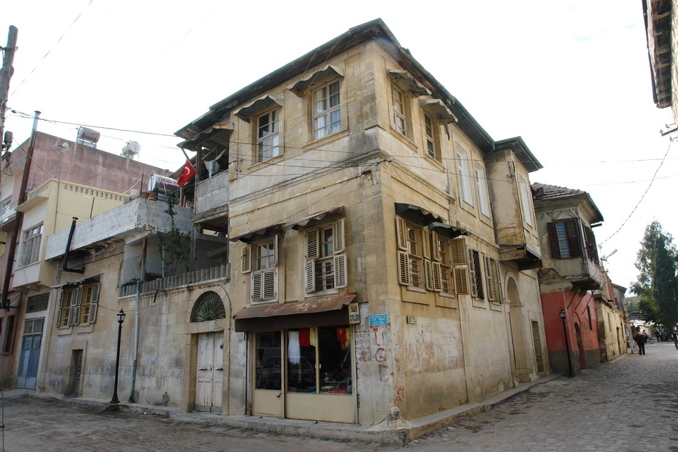 Historic houses and streets of Tarsus, 2006 — photograph 10