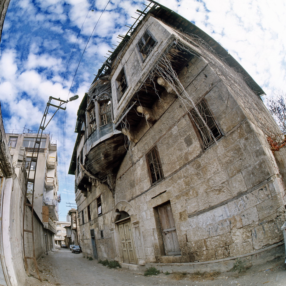 Historic houses and streets of Tarsus, 2006 — photograph 15