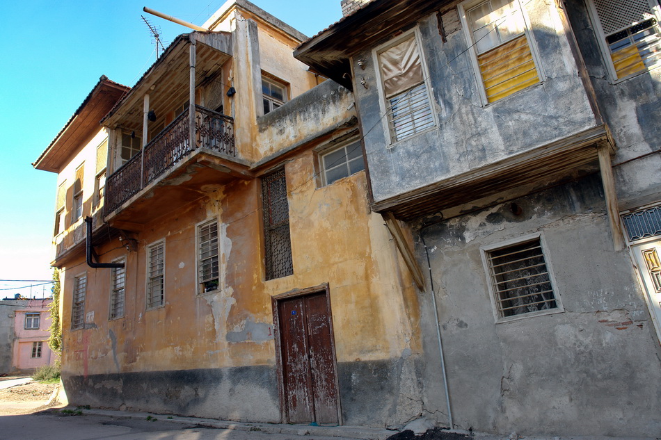 Historic Tepebağ houses, Adana, 2006 — photograph 6