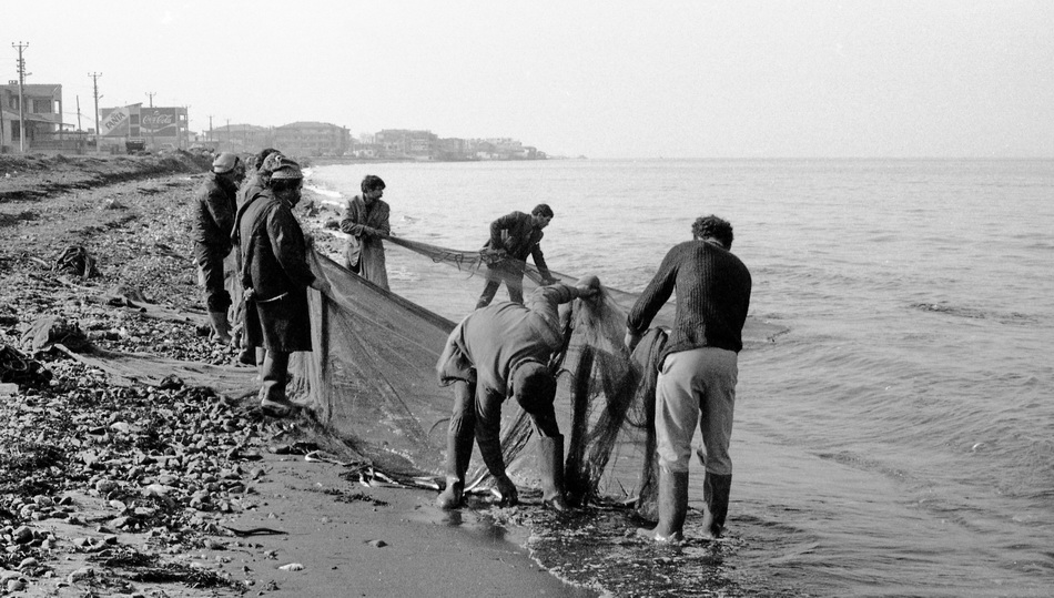 Trata fishing in Güzelbahçe, photograph 04, 1986